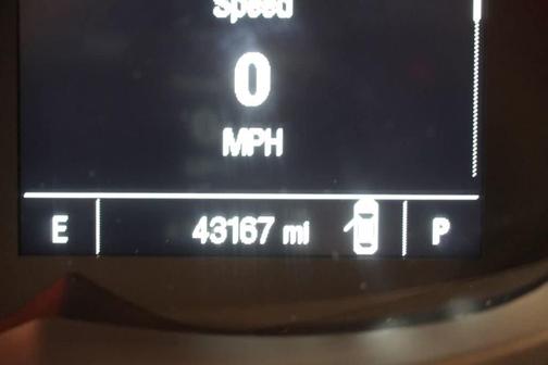 Summit White 2019 Chevrolet Trax LT