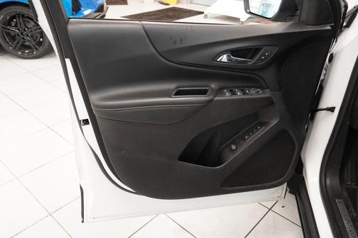 Iridescent Pearl Tricoat 2019 Chevrolet Equinox Premier w/2LZ