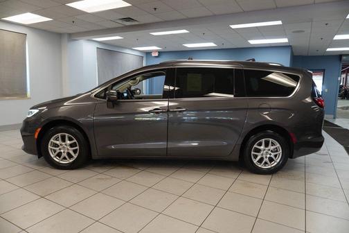 2021 Chrysler Pacifica Touring-L