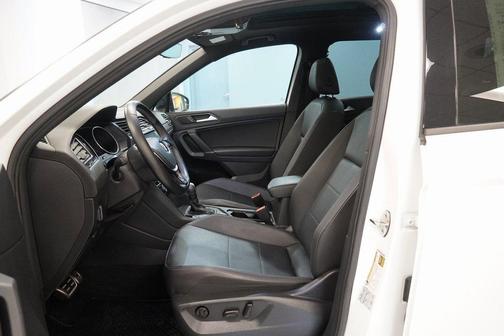 2020 Volkswagen Tiguan 2.0T SE R-Line Black