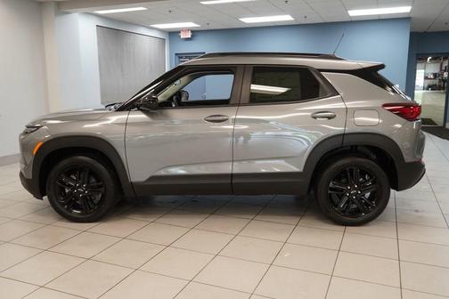 Sterling Gray Metallic 2026 Chevrolet Trailblazer LT