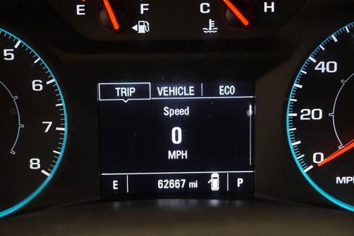 Silver Ice Metallic 2019 Chevrolet Equinox LS