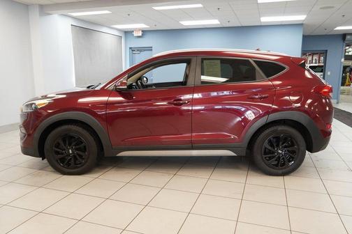 2017 Hyundai TUCSON SE Plus