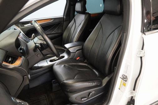 2015 Lincoln MKC Base