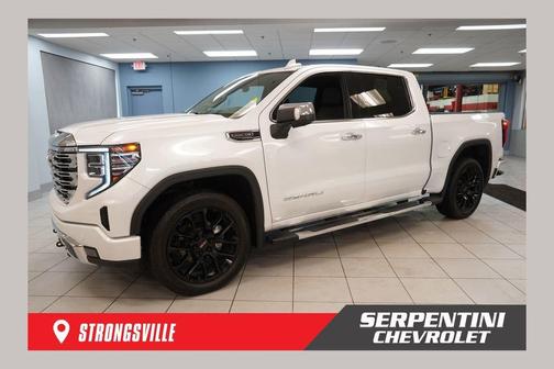 White Frost Tri-Coat 2023 GMC Sierra 1500 Denali