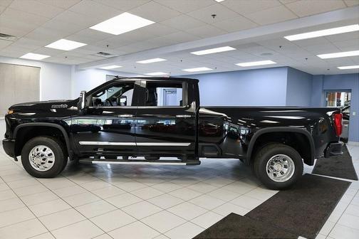 2025 Chevrolet Silverado 3500 High Country