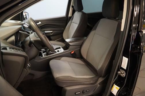 Black Metallic 2019 Ford Escape SE