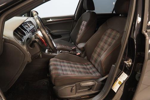 2019 Volkswagen Golf GTI 2.0T S
