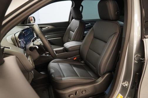 Sterling Gray Metallic 2026 Chevrolet Traverse LT