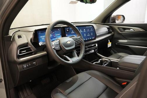 Sterling Gray Metallic 2026 Chevrolet Traverse LT