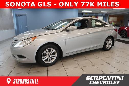 2011 Hyundai SONATA GLS
