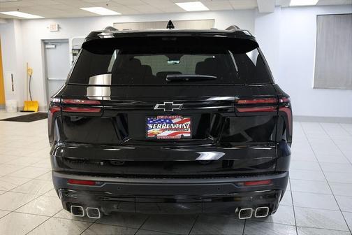 Mosaic Black Metallic 2026 Chevrolet Traverse LT