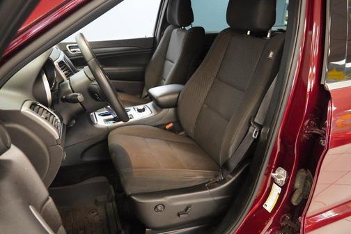 2018 Jeep Grand Cherokee Laredo E