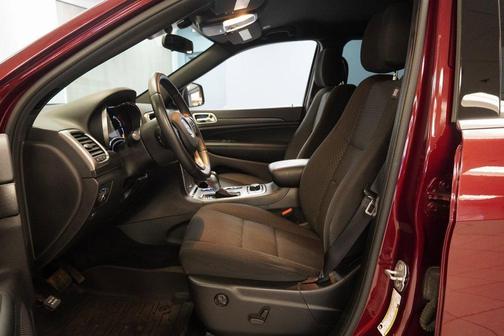 2018 Jeep Grand Cherokee Laredo E