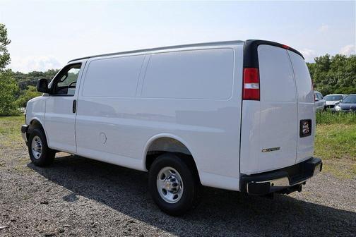 2025 Chevrolet Express 3500 Work Van