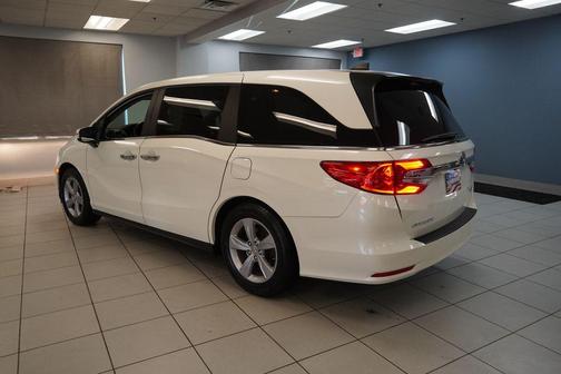 White 2019 Honda Odyssey EX-L