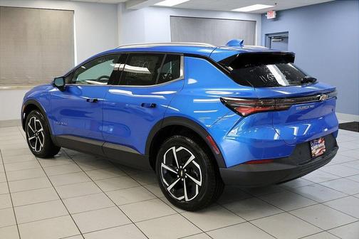 2026 Chevrolet Equinox EV LT 2