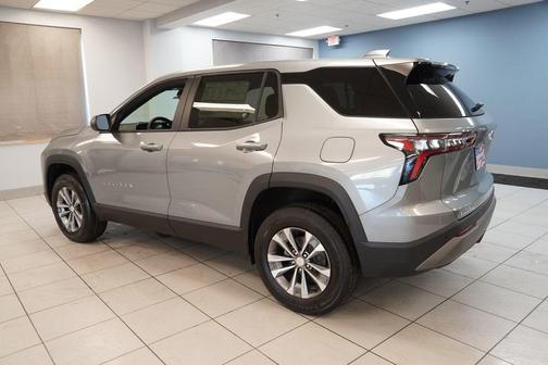Sterling Gray Metallic 2026 Chevrolet Equinox LT
