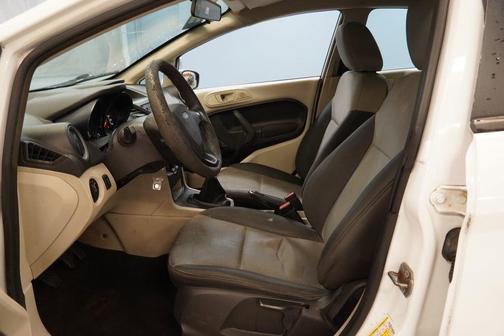 Oxford White 2012 Ford Fiesta S