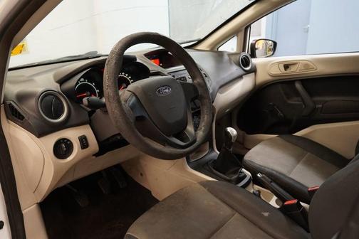 Oxford White 2012 Ford Fiesta S