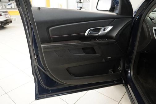 Dark Sapphire Blue Metallic 2017 GMC Terrain SLE-2