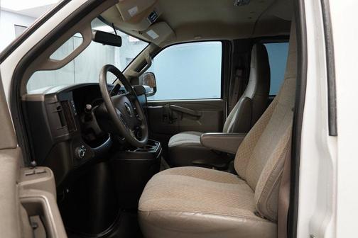 2022 Chevrolet Express 3500 LS