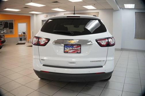 Summit White 2016 Chevrolet Traverse 2LT