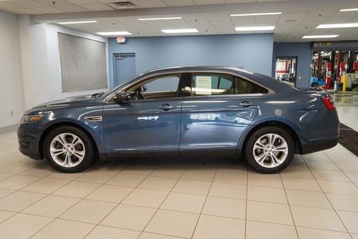 2018 Ford Taurus SEL