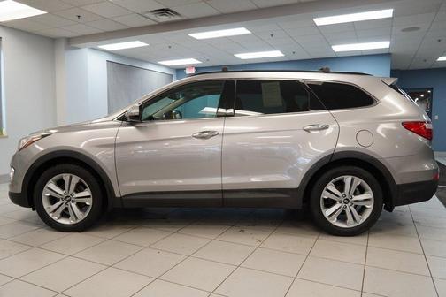 2016 Hyundai SANTA FE SE