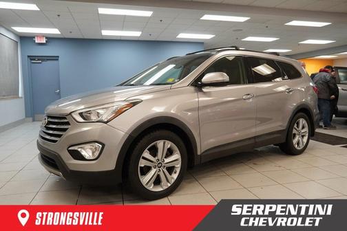 2016 Hyundai SANTA FE SE