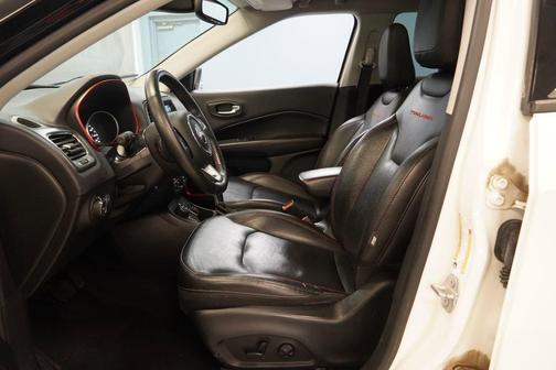 White Clearcoat 2018 Jeep Compass Trailhawk
