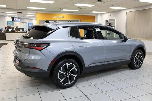 2026 Chevrolet Equinox EV LT 2