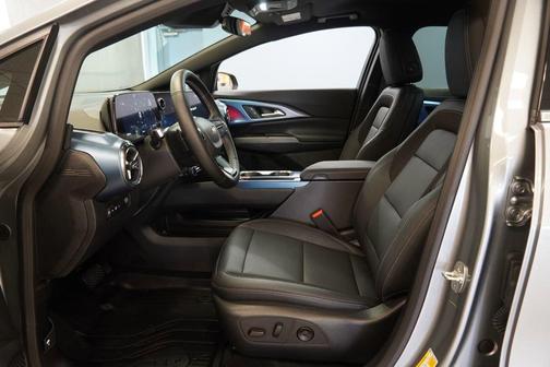 Sterling Gray Metallic 2026 Chevrolet Equinox EV LT 2