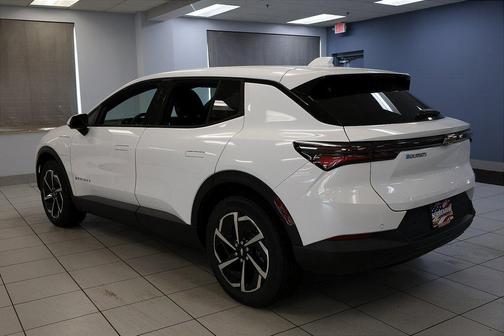 2026 Chevrolet Equinox EV LT 1