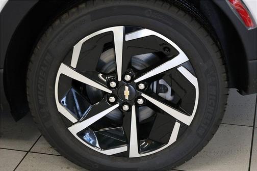 2026 Chevrolet Equinox EV LT 1