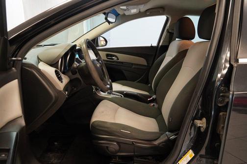 2011 Chevrolet Cruze LS