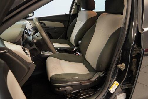 2011 Chevrolet Cruze LS