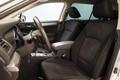 Ice Silver Metallic 2016 Subaru Outback 2.5i Premium