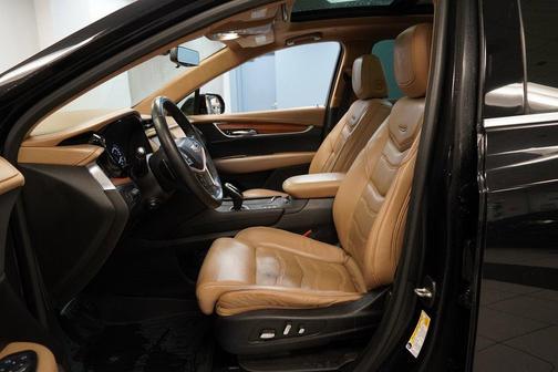 2017 Cadillac XT5 Platinum