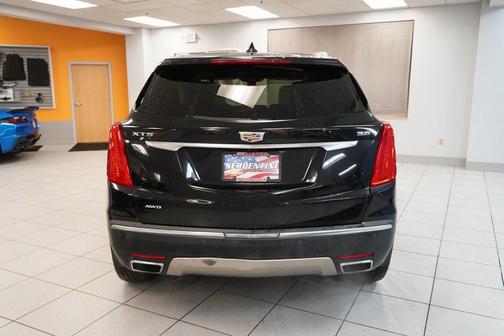 2017 Cadillac XT5 Platinum