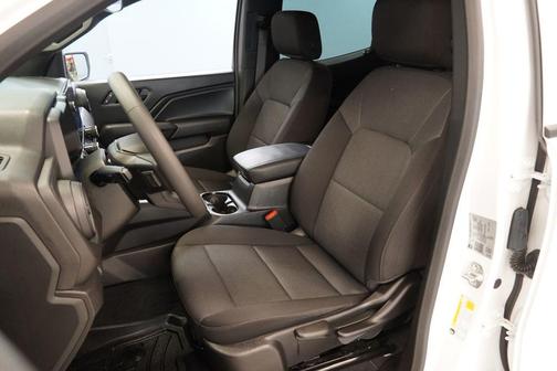 Summit White 2025 Chevrolet Colorado WT