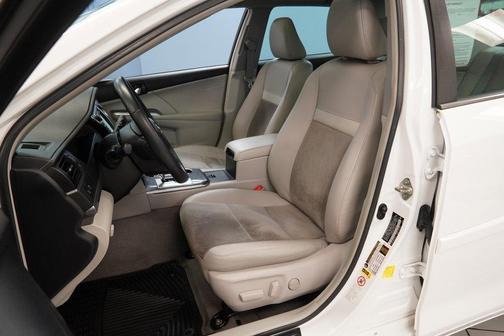 2014 Toyota Camry Hybrid XLE