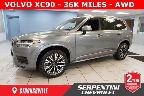 2020 Volvo XC90 T5 Momentum 7 Passenger