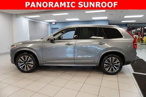 2020 Volvo XC90 T5 Momentum 7 Passenger