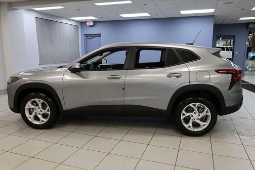 Sterling Gray Metallic 2026 Chevrolet Trax LS