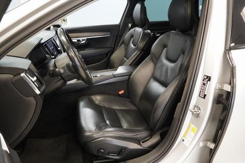 2018 Volvo V90 Cross Country T5