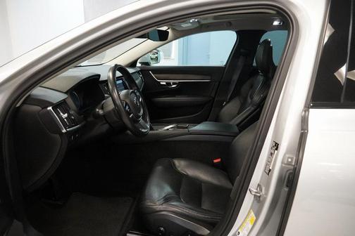 2018 Volvo V90 Cross Country T5
