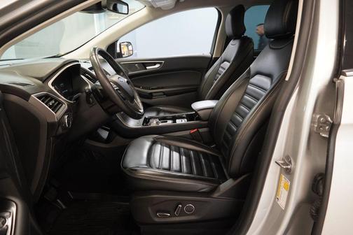 Ingot Silver 2019 Ford Edge SEL