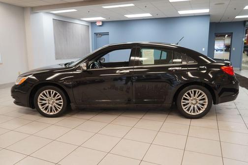 Black Clearcoat 2012 Chrysler 200 Limited