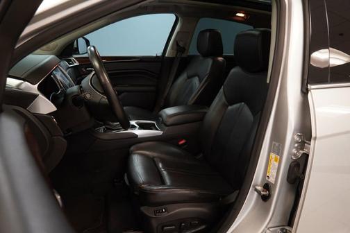 2016 Cadillac SRX Performance Collection